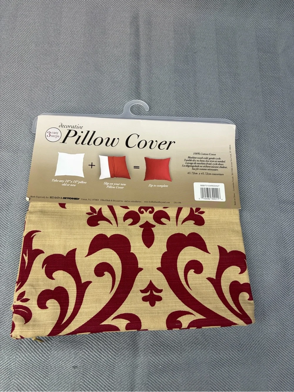 NWT bed Bath and beyond 18” x 18” pillow cover scroll design red/beige
